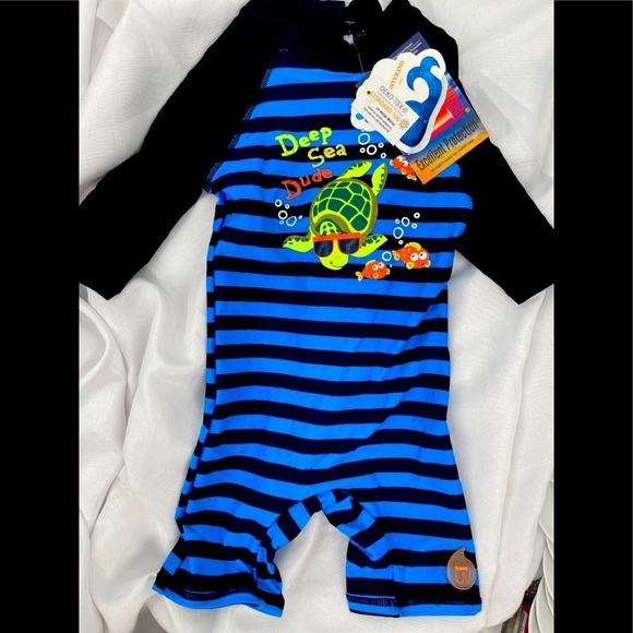 Bonverano Baby Swim One piece 12/18 Months UV Protection With Hat - Picture 1 of 5